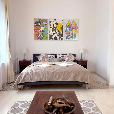 Elegant 125M2 Apartment In Center Of Budapesta Exterior foto