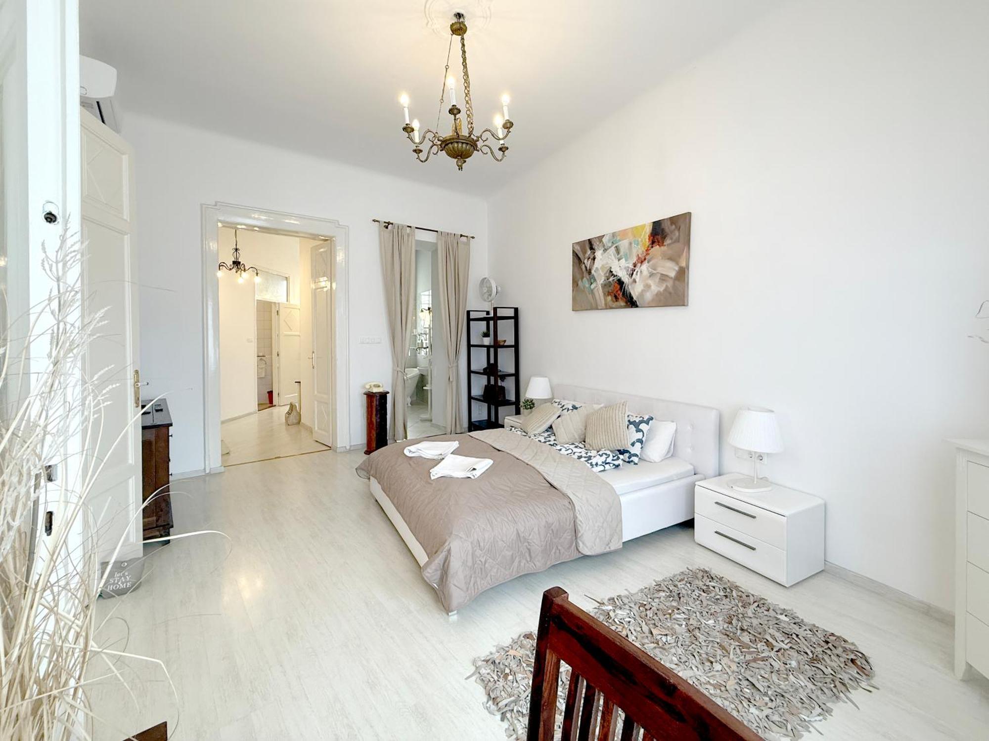 Elegant 125M2 Apartment In Center Of Budapesta Exterior foto