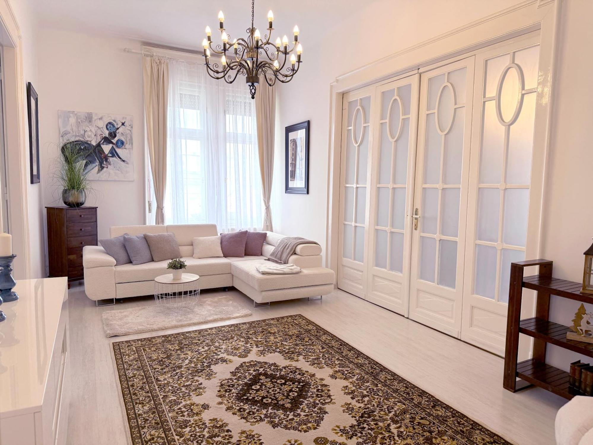 Elegant 125M2 Apartment In Center Of Budapesta Exterior foto